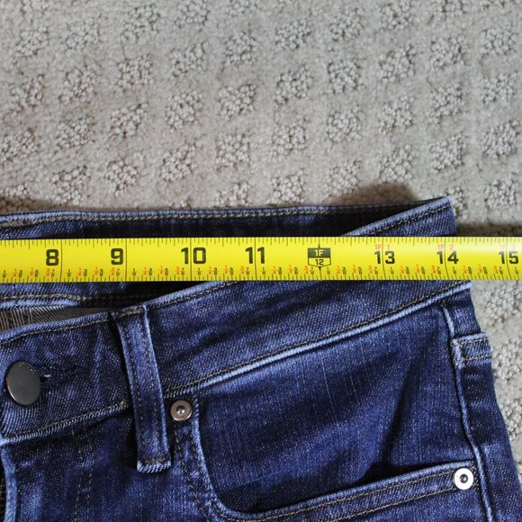 Uniqlo Womens Sz 6 Mid Rise Straight Leg Blue Jeans - Picture 5 of 5